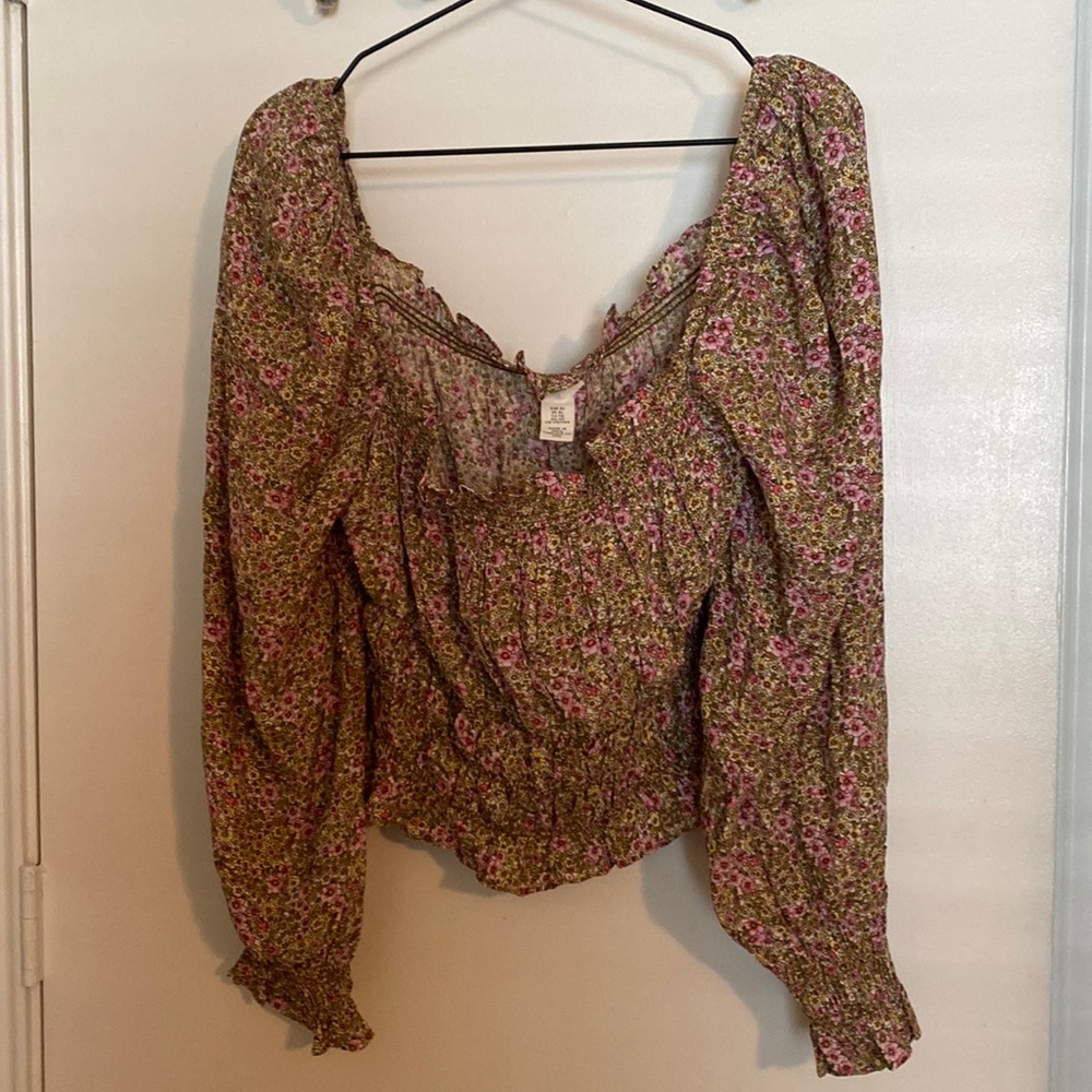 H&M floral  smocked top